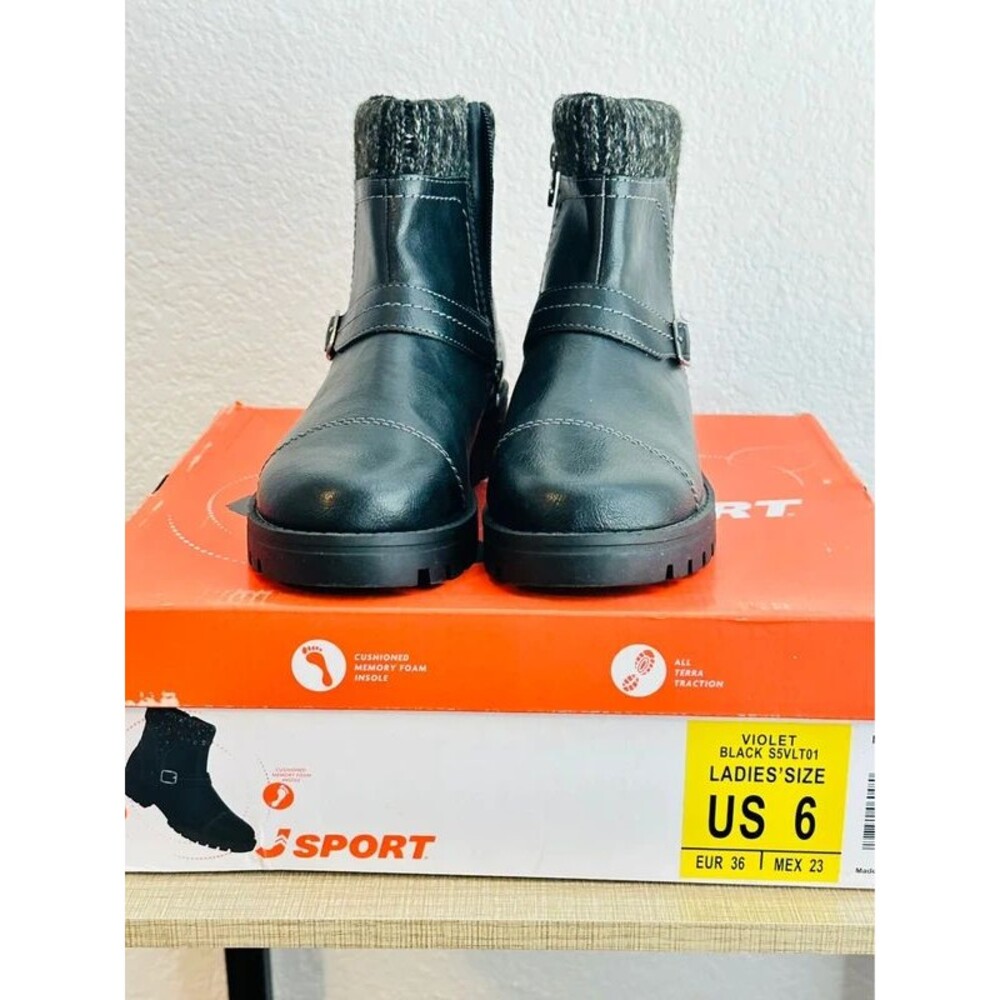 New JSport Ladies flat Booties Black Sz. 6